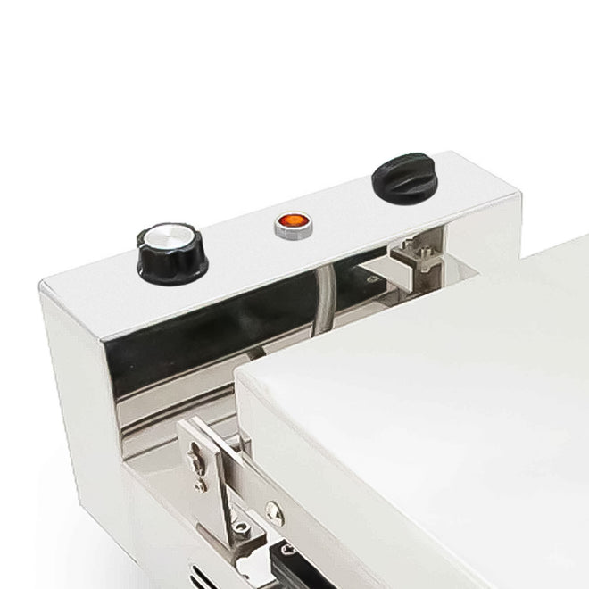 square waffle maker